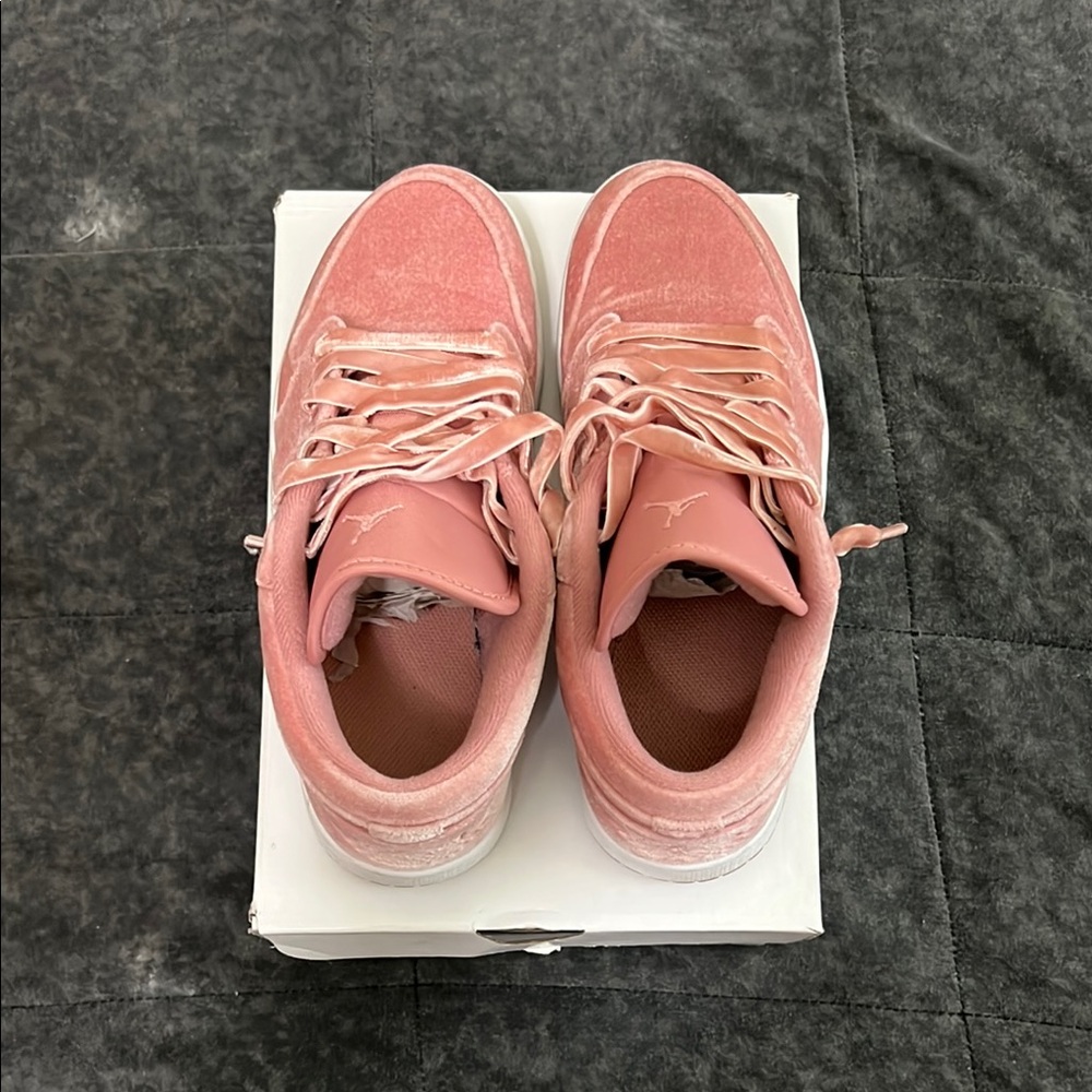 Air Jordan 1 Low SE